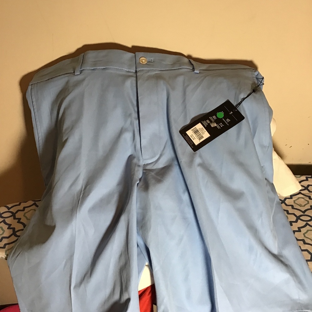 😎#371, WALTER HAGEN, NWT, size 40, golf shorts